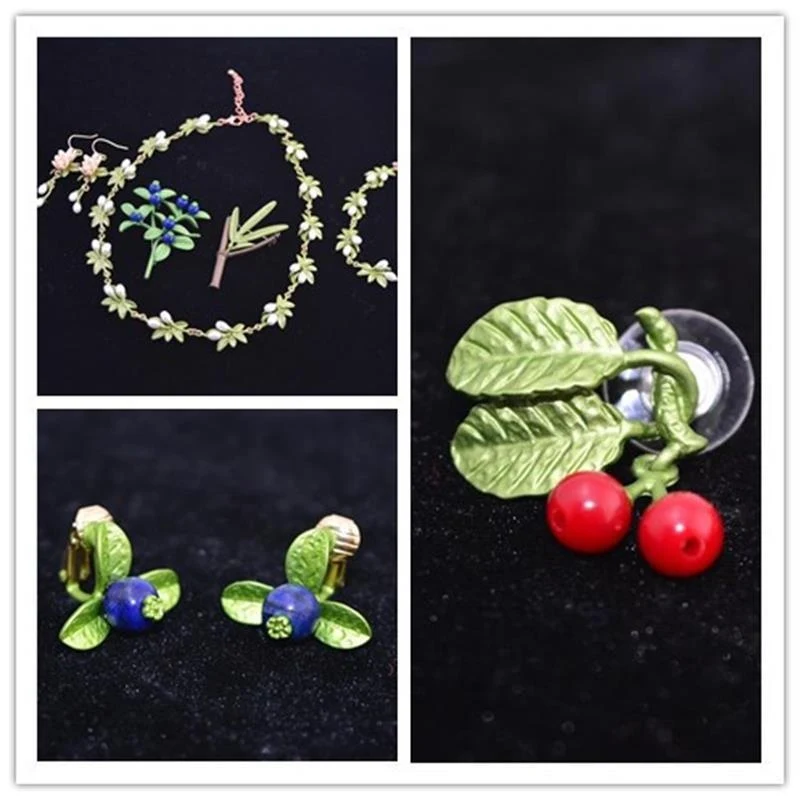 Brincos de Stud Retro Antigos de Lápis-Lazúli para Mulheres. Adicione um toque vintage e elegância ao seu visual diário.