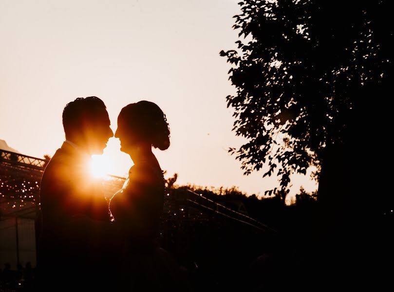 Fotografo di matrimoni Alejandro González (alexgzzph). Foto del 2 marzo 2020