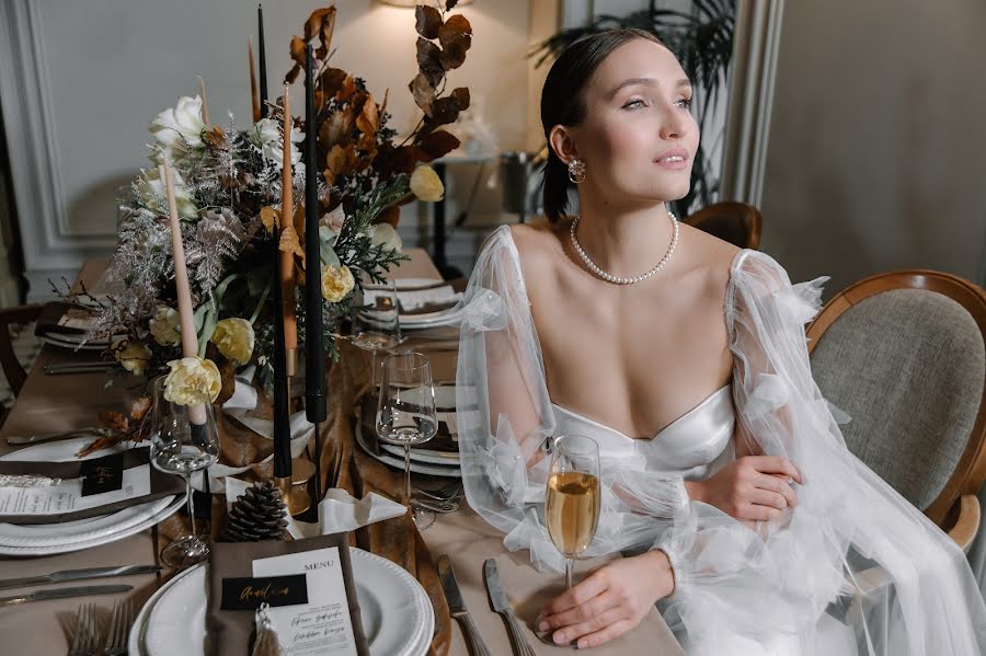 Fotografo di matrimoni Liya Shuvalova (liaidilia). Foto del 23 novembre 2022