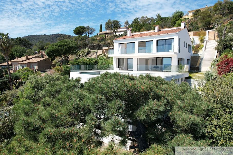 Vente propriété 5 pièces 220 m² à Rayol-Canadel-sur-Mer (83820), 3 400 000 €