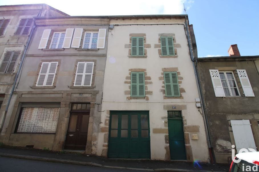 Vente maison 5 pièces 124 m² à Bourganeuf (23400), 46 700 €