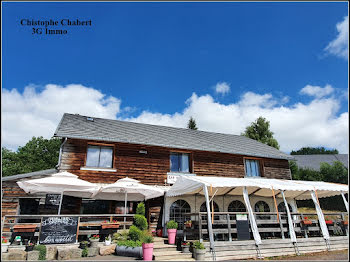 locaux professionnels à Chambon-sur-Lac (63)