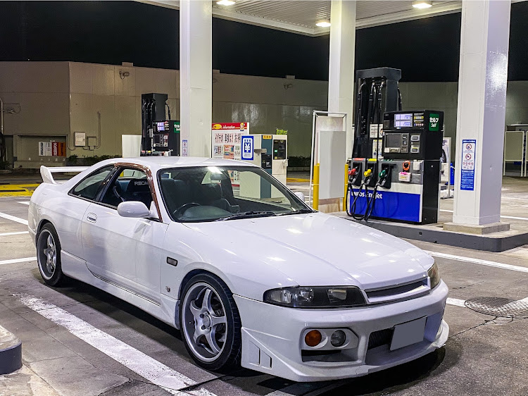 スカイラインのR33・スカイライン・ECR33・やはり撮る・ドライブに関するカスタム事例の投稿画像1枚目