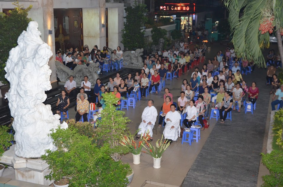 Tháng Năm Đã Về – Tháng Hoa Dâng Mẹ