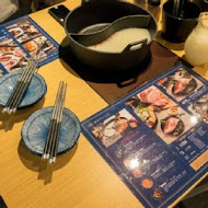 肉多多火鍋