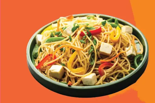 Paneer Hakka Noodles