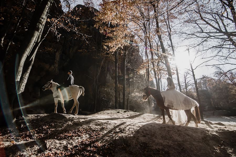 Fotografer pernikahan Markіyan Nikolishin (nmarky). Foto tanggal 28 November 2019