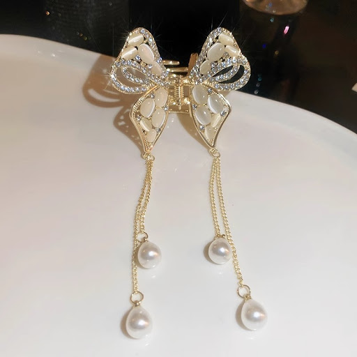 Title 5, Elegant high-grade golden pearl tassel hairpin....