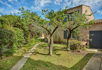 Maison avec piscine et terrasse 4