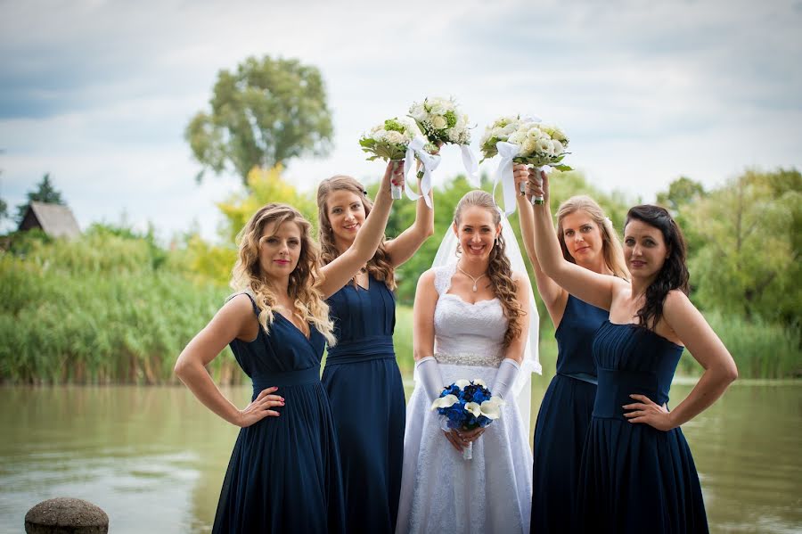 Fotógrafo de bodas Lajos Sziráki Olex (olex). Foto del 30 de diciembre 2016