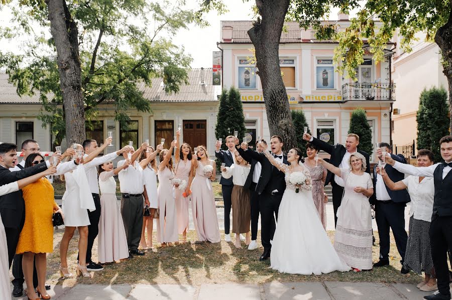 Fotógrafo de casamento Yurіy Dіnovskiy (dinovskiy). Foto de 13 de setembro 2020