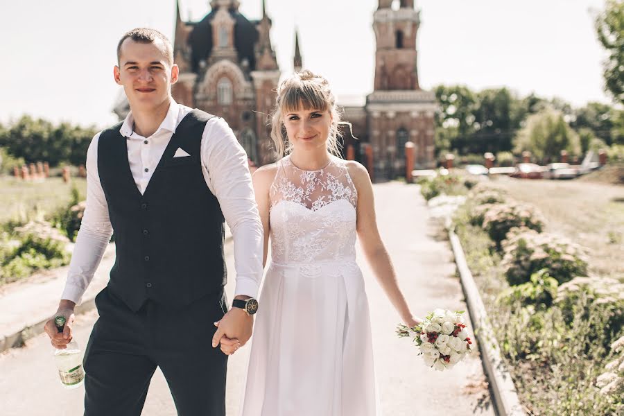 Fotografo di matrimoni Olga Lebed-Latysheva (lebed). Foto del 5 febbraio 2019