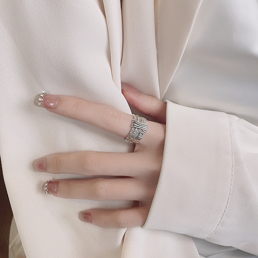 Title 1, S925 Sterling Silver Retro Distressed Ring. Uni...