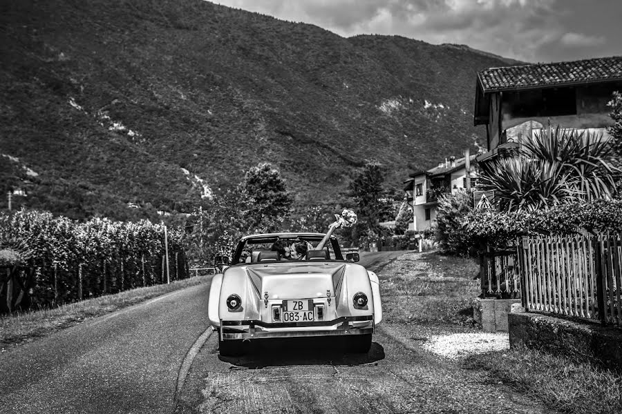 Fotografo di matrimoni Daniele Faverzani (faverzani). Foto del 2 maggio