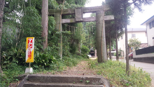 神社の鳥居