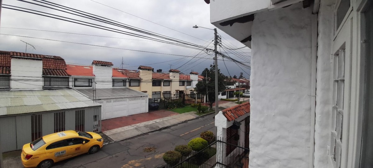 Casa En Venta - Alhambra, Bogota