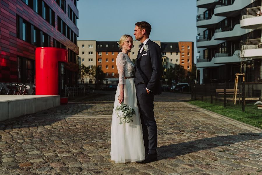 Fotógrafo de bodas Nils Hasenau (whitemeetsblack). Foto del 11 de septiembre 2016