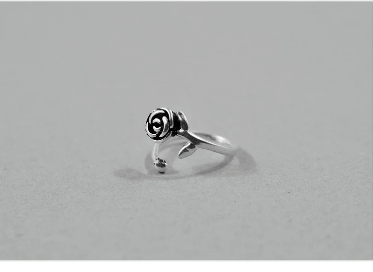 Title 2, S925 Sterling Zilveren Rose Vintage Ring. Een e...