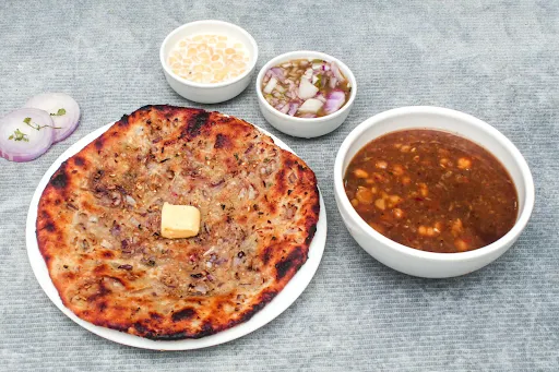 Amritsari Onion Kulcha