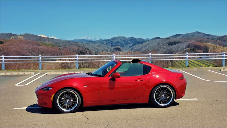 ロードスターのマツダ100周年・赤い車・stay home・オープンカー・コラボに関するカスタム事例の投稿画像2枚目