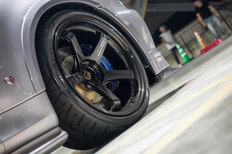スカイライン GT-Rのみんなでつくろうホイール図鑑・お題に乗っかってみたに関するカスタム事例の投稿画像2枚目