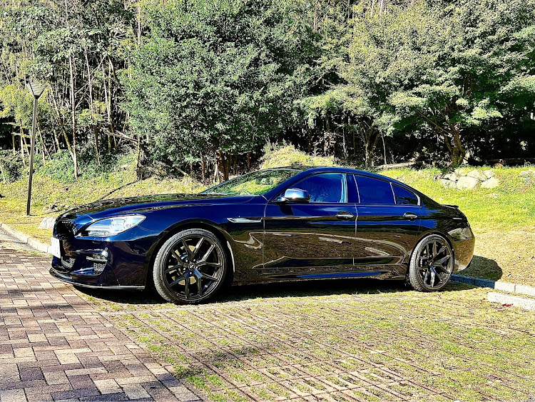 6シリーズ グランクーペのBMW・まだまだ暑いですね・みんなでつくろうホイール図鑑・MOMO・週末の予定は？に関するカスタム事例の投稿画像3枚目