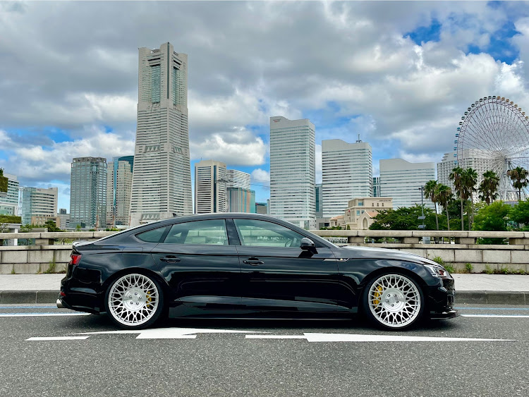 A5 スポーツバックのお盆休み・車高調整・ホイール交換・オフ会に関するカスタム事例の投稿画像7枚目