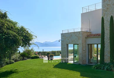 Villa with pool and terrace 17