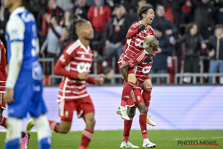 Penalty contesté pour le Standard : "Le défenseur est-il censé sauter comme un pingouin ?" 