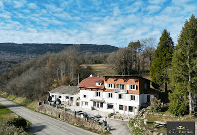 Maison avec piscine 1