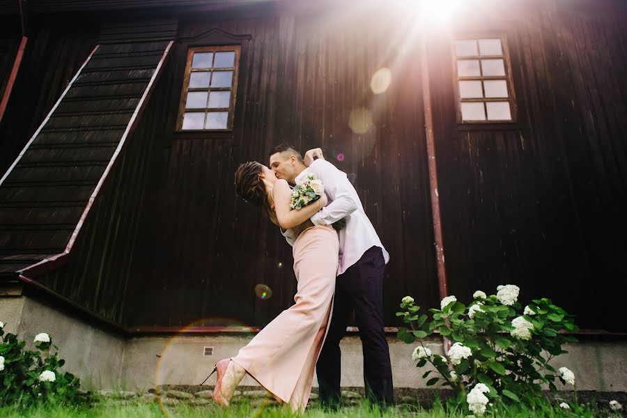 Fotógrafo de casamento Irina Tereschuk (iren2000). Foto de 20 de julho 2020