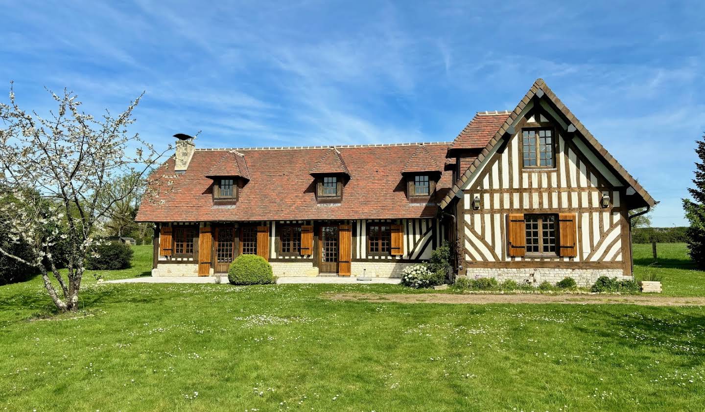 House with garden and terrace Blangy-le-Château