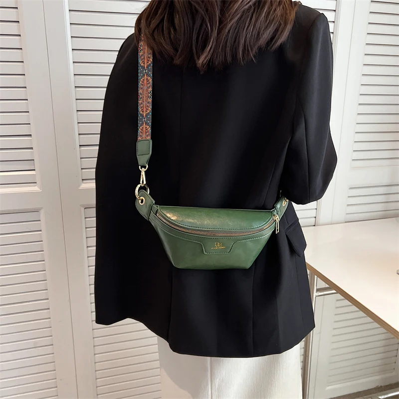 Retro dames diagonale crossbody tas voor street fashion. De ideale schoudertas om je essentials stijlvol en veilig mee te nemen in de stad.
