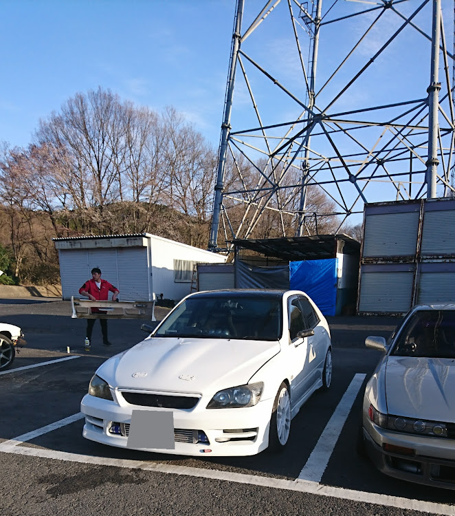 アルテッツァのサーキットの様子に関するカスタム事例の投稿画像4枚目