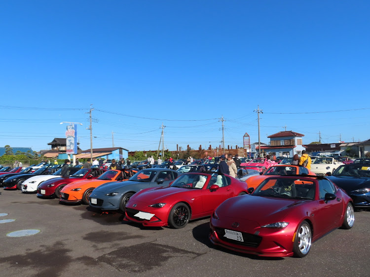 ロードスターのサーキットの狼ミュージアム・神栖オフ会・じゃんけん大会そっちのけで激写🤣・ロードスター以外のオープンカーに大興奮に関するカスタム事例の投稿画像4枚目