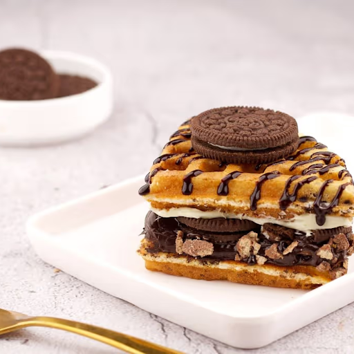 Kit Kat Oreo Waffle Sandwich