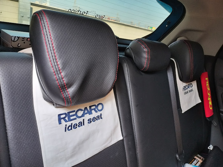スイフトスポーツのRECARO　シートエプロン・再利用品・クルマ乗るよりカスタムが好き・12月は、オフ会行けるかな❓に関するカスタム事例の投稿画像15枚目