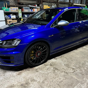 ゴルフ R