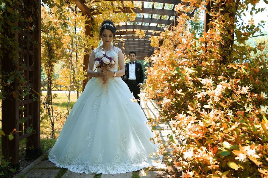 結婚式の写真家Muammer Esra Çakır (muammeresracakir)。2020 7月11日の写真