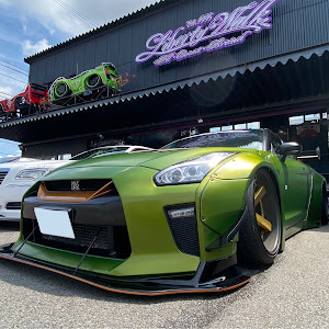 NISSAN GT-R R35