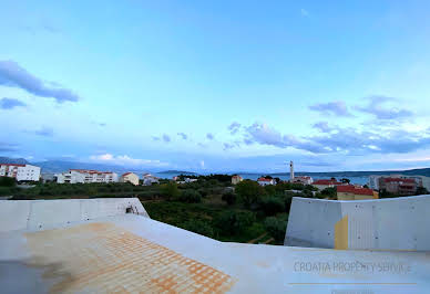 House with pool and terrace 2