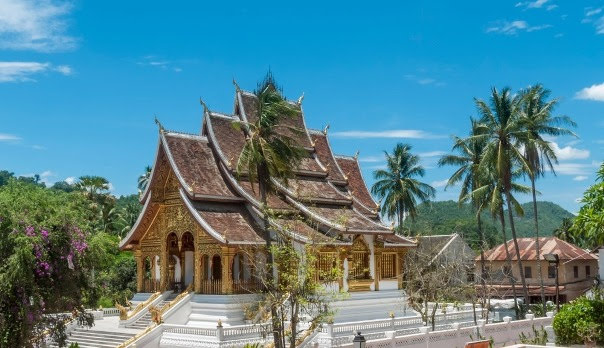 Wat Mai Suwannaphumaham