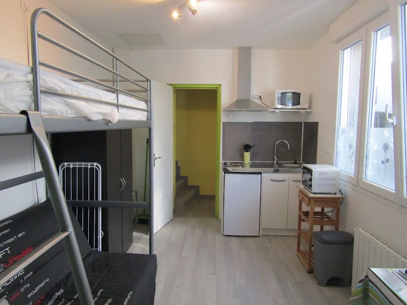 Location  appartement 1 pièce 14 m² à Berck (62600), 330 €