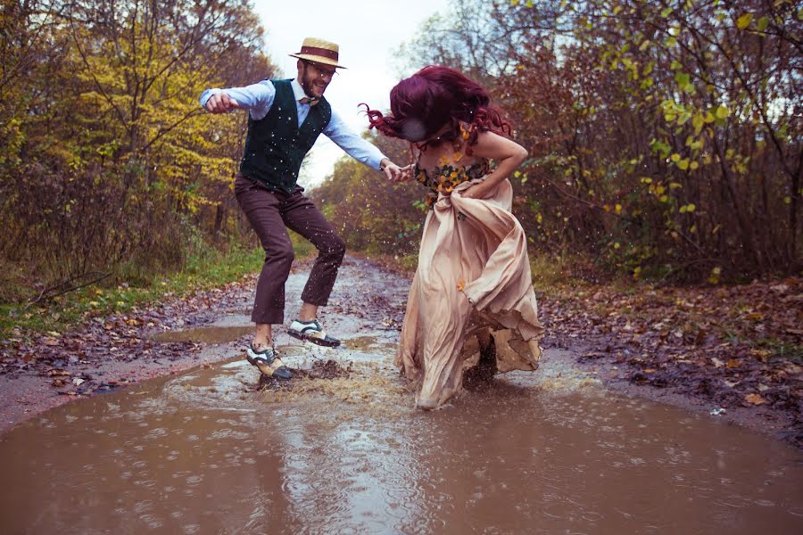 Fotografo di matrimoni Gina Stef (mirrorism). Foto del 11 luglio 2018