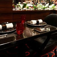 L'ATELIER de Joel Robuchon 侯布雄法式餐廳