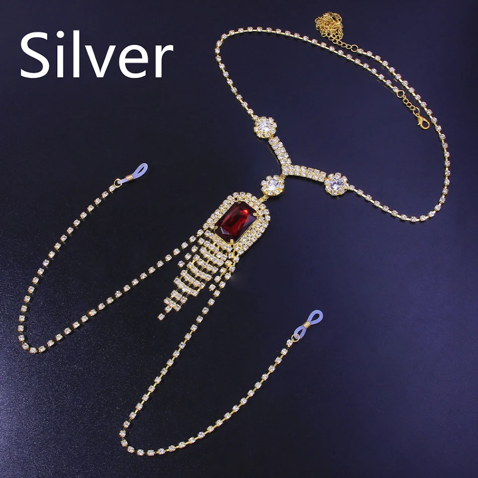 Ruby Bikini Set Sexy Nightclub Rhinestone Body Chain Set. Laat jezelf stralen met deze sexy set, perfect voor een avondje uit!
