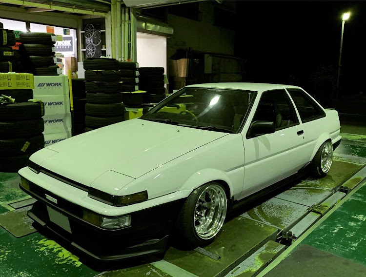 スプリンタートレノのAE86・ハチロク・オイル交換とオイルフィルター交換・DIYに関するカスタム事例の投稿画像3枚目