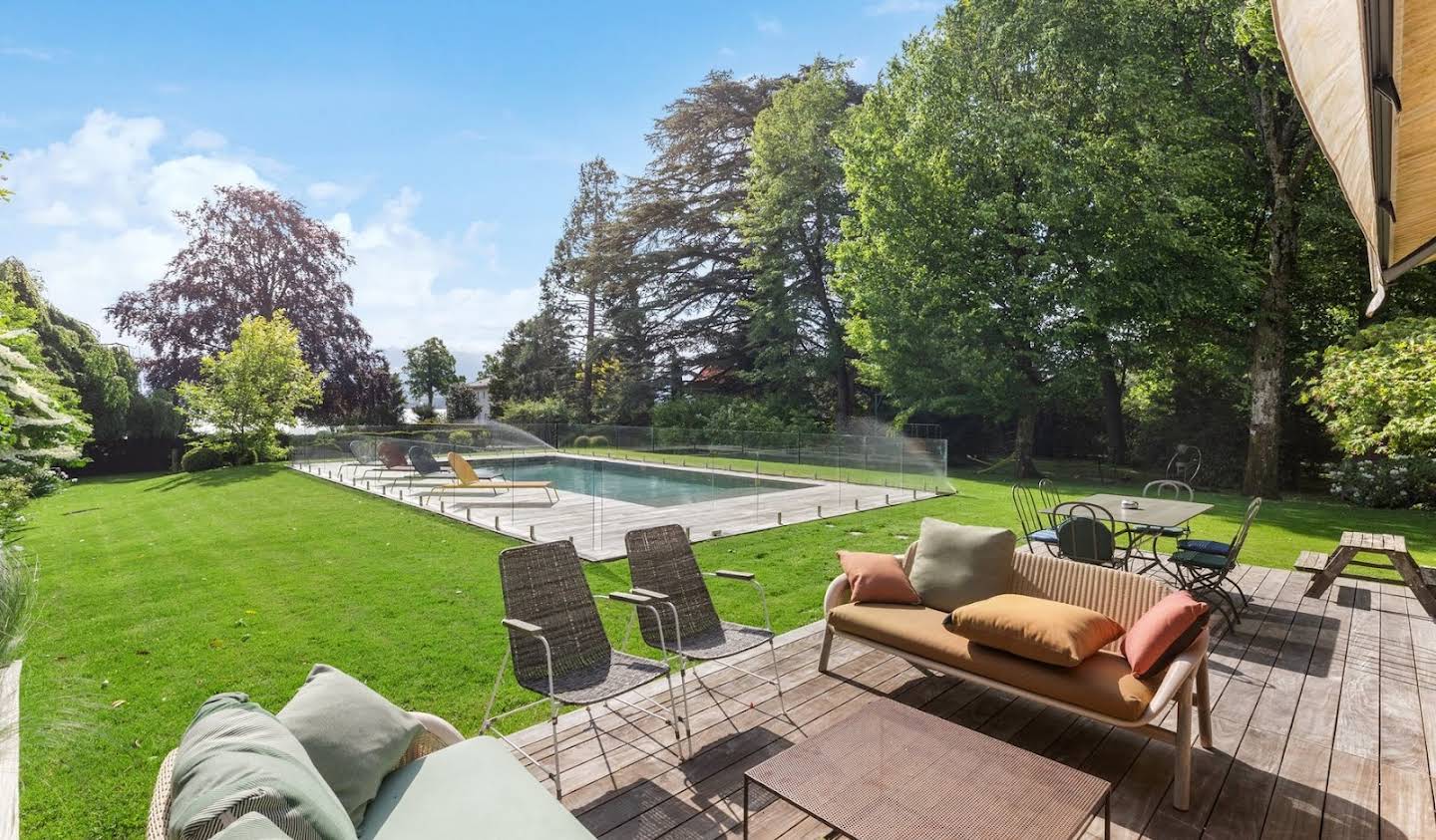 House with garden and terrace Versoix