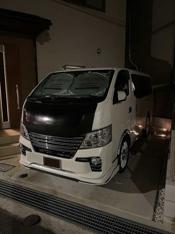 NV350キャラバンのオフ会・全オフ・プチカスタム・フロントカナード取り付け・熱中症に気をつけて!!に関するカスタム事例の投稿画像8枚目