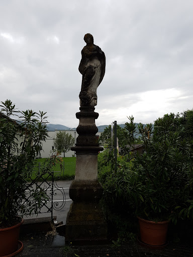 Statue beim Pfarrheim - Kirchdorf 